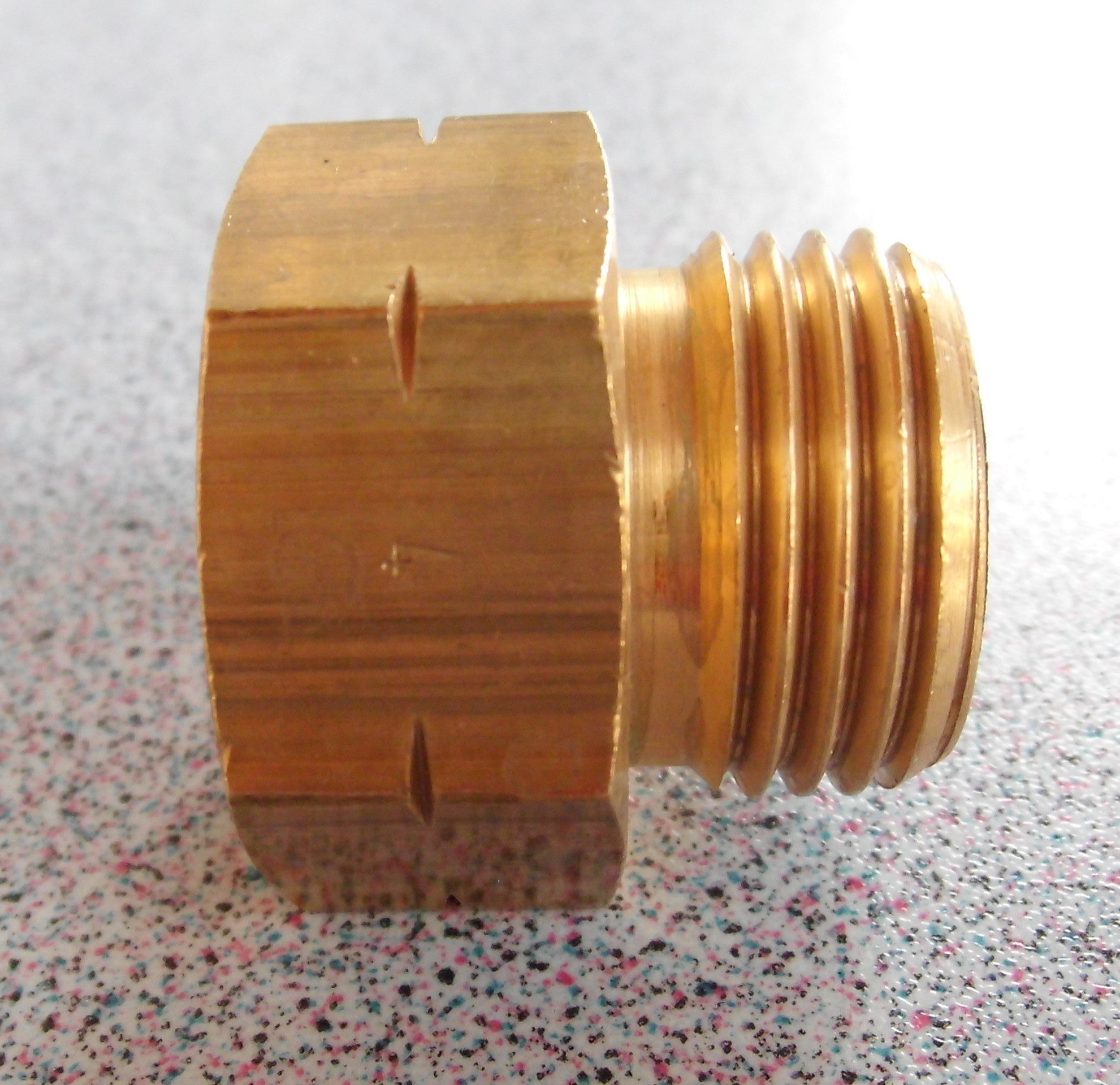Gas Zwischenstück Adapter Übergangsstück Gasflasche 11 - 33 kg 310f600-1 NEU