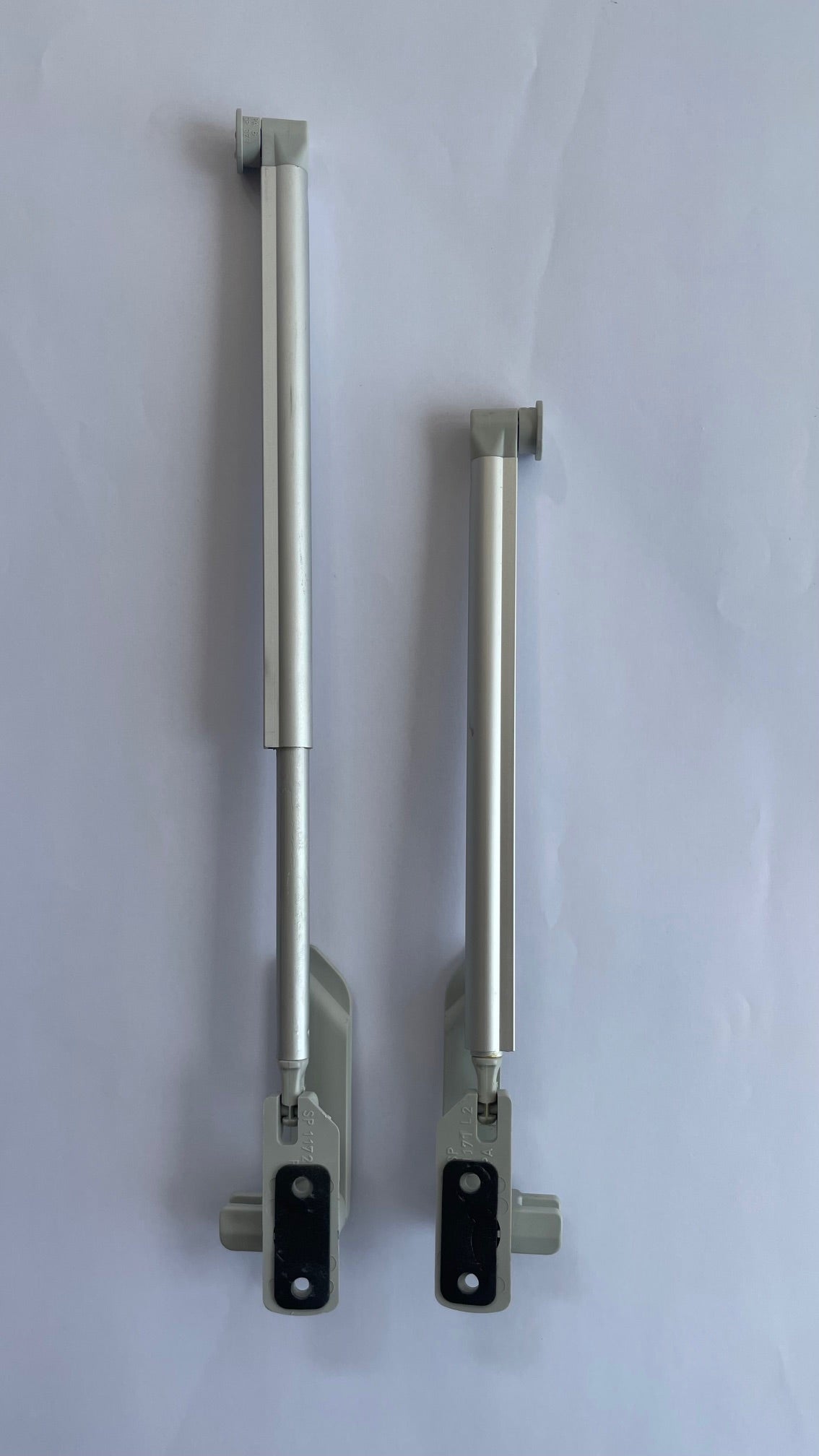 Fenster Aufsteller für NW450 Seitz S 6 Halter Aussteller Paar 208f071 NEU