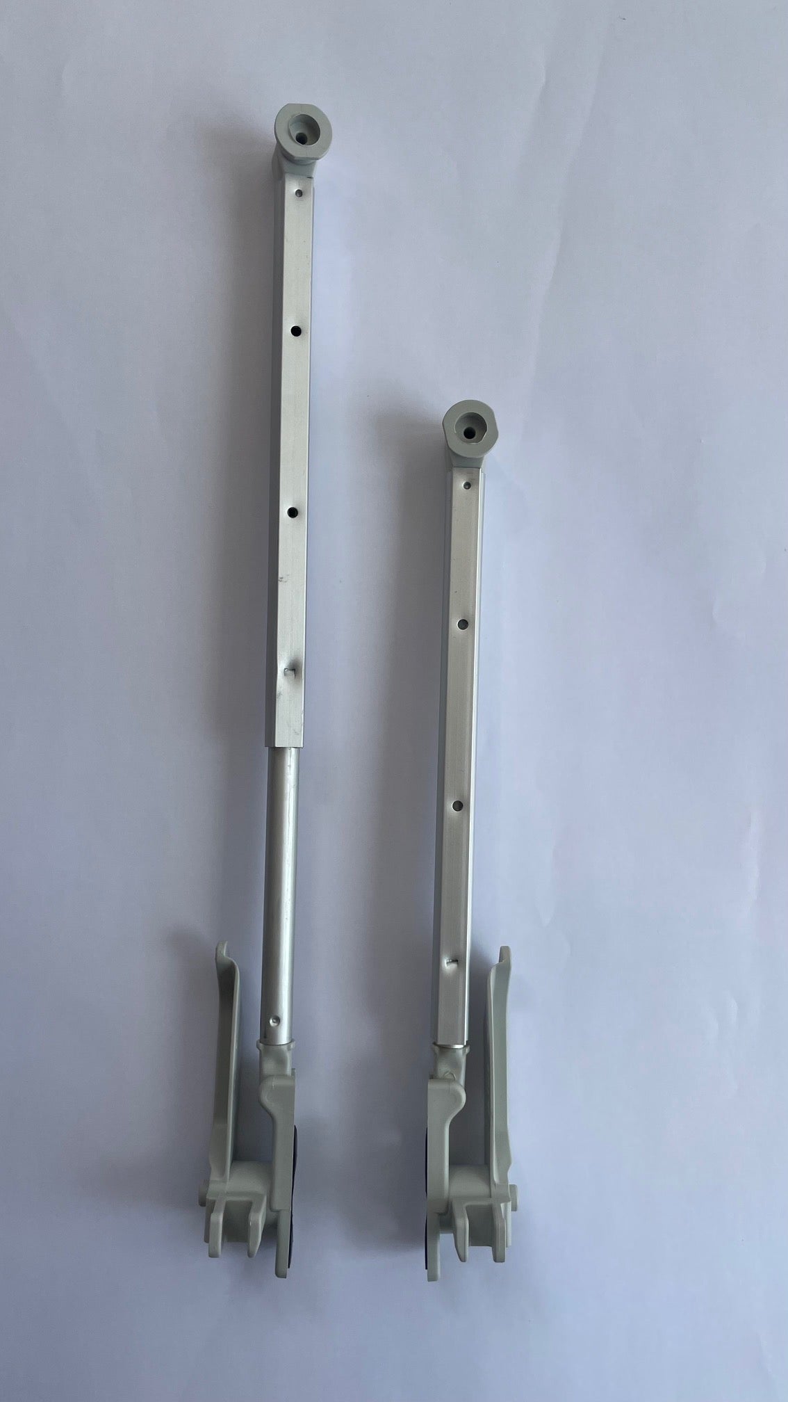 Fenster Aufsteller für NW450 Seitz S 6 Halter Aussteller Paar 208f071 NEU