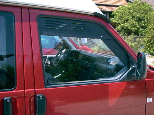 Lüftungsgitter Lüfterbleche Fahrerhaus Frischlüfter VW Bus T5 u. T6 461629r NEU