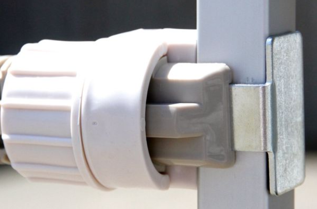 Klemm-Wäschetrockner für Markisenfuß Zeltstange Wände Kleiderbügelhalter 610f874 NEU