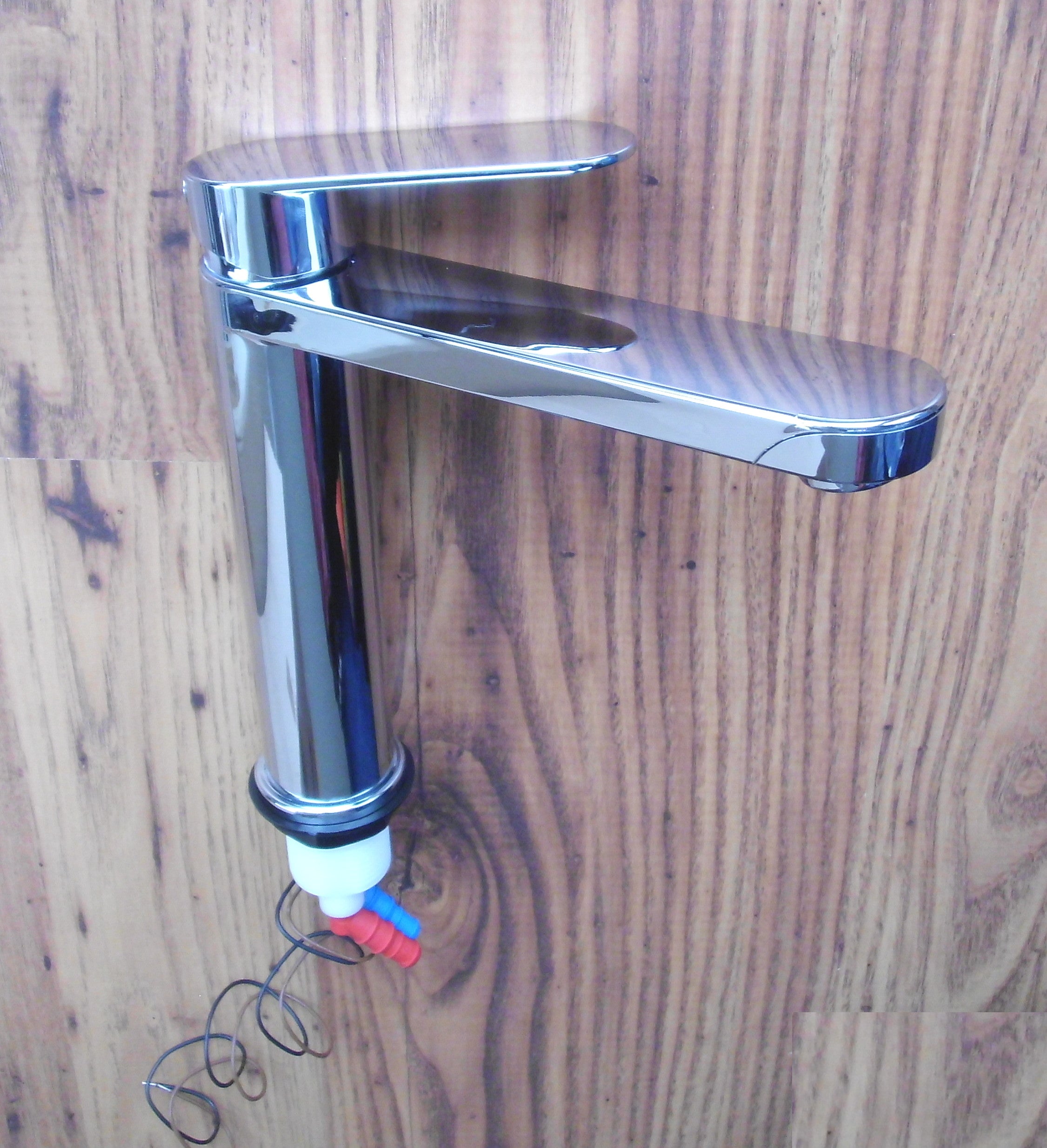 Wasserhahn Einhebelmischer 120° Linnea L von Reich Wohnmobil 303f066-1 NEU