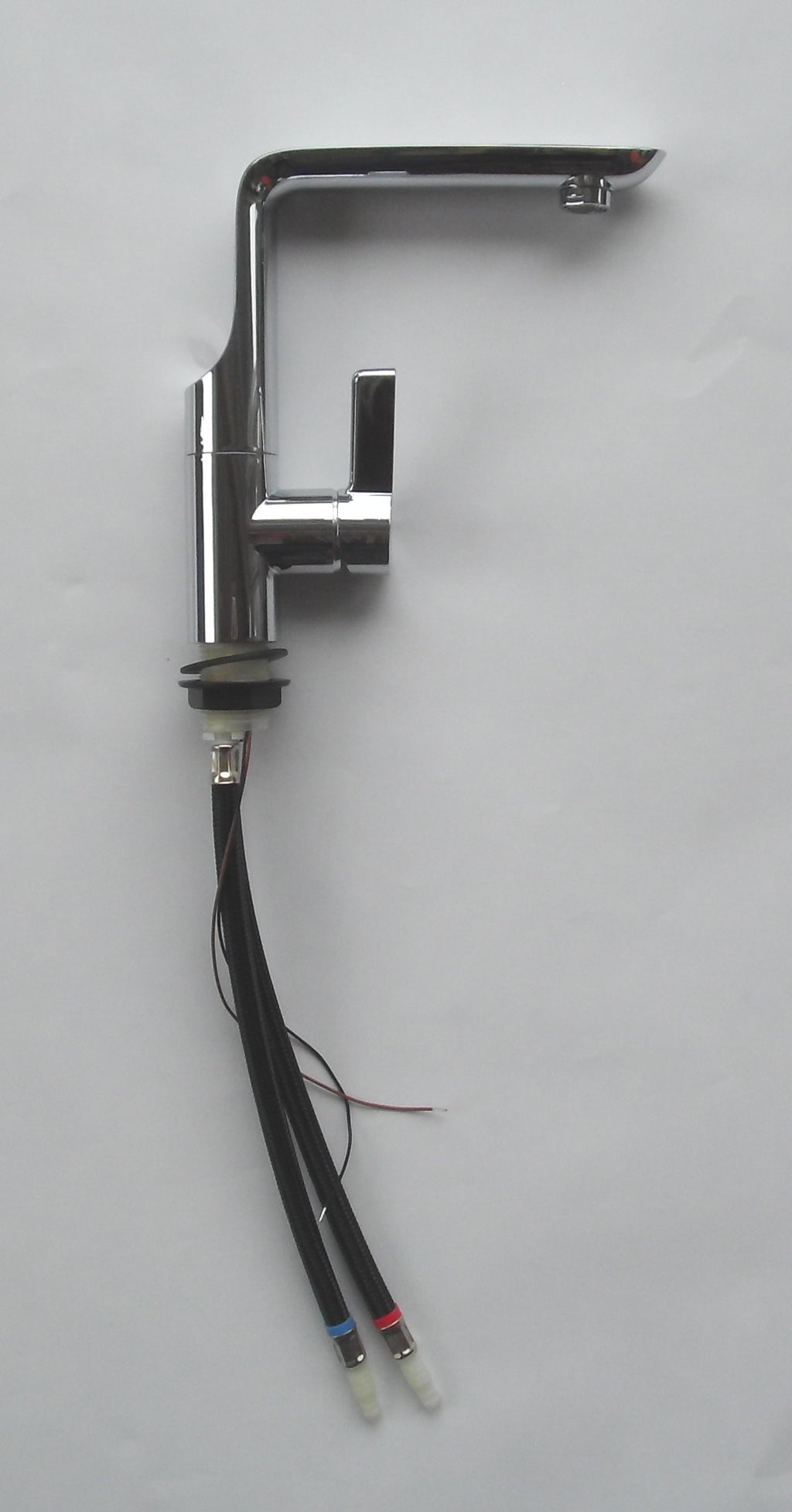 Wasserhahn Einhebelmischer 360° schwenkbar Modena von Comet Wohnmobil 303f062-1 NEU