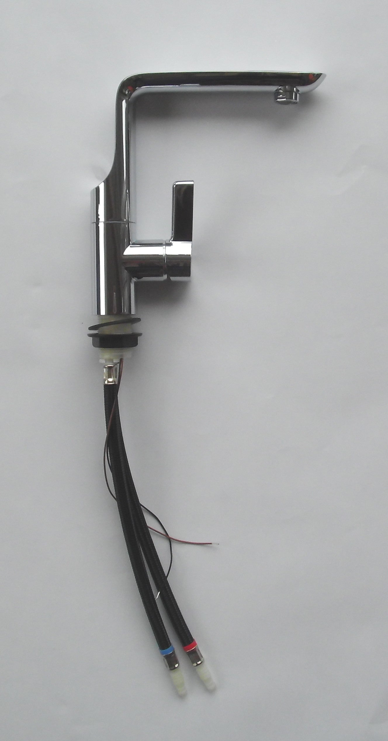 Wasserhahn Einhebelmischer 360° schwenkbar Modena von Comet Wohnmobil 303f062-1 NEU