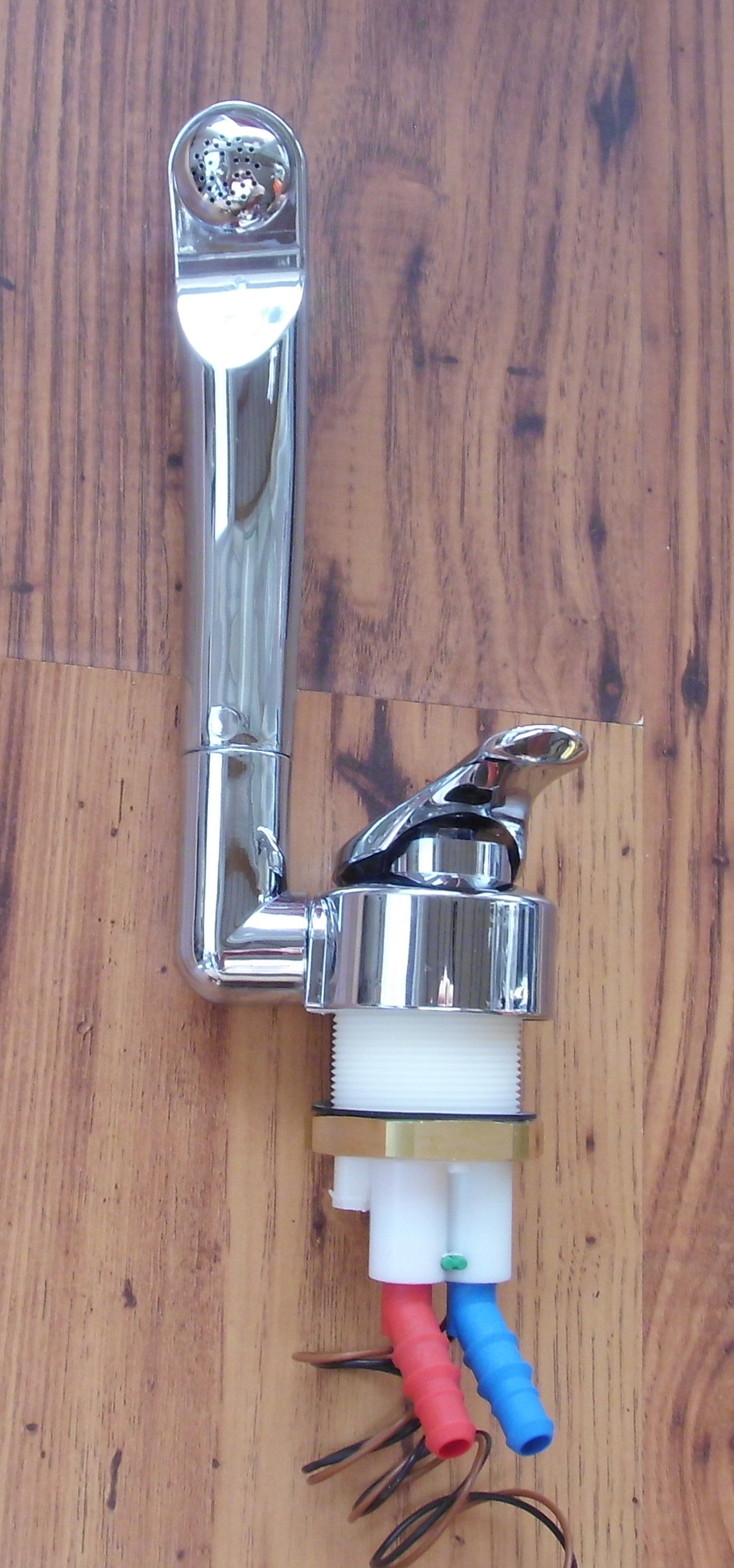 Wasserhahn Mischer Samba chrom 40mm hoch Microschalter kalt/warm 300f325 NEU