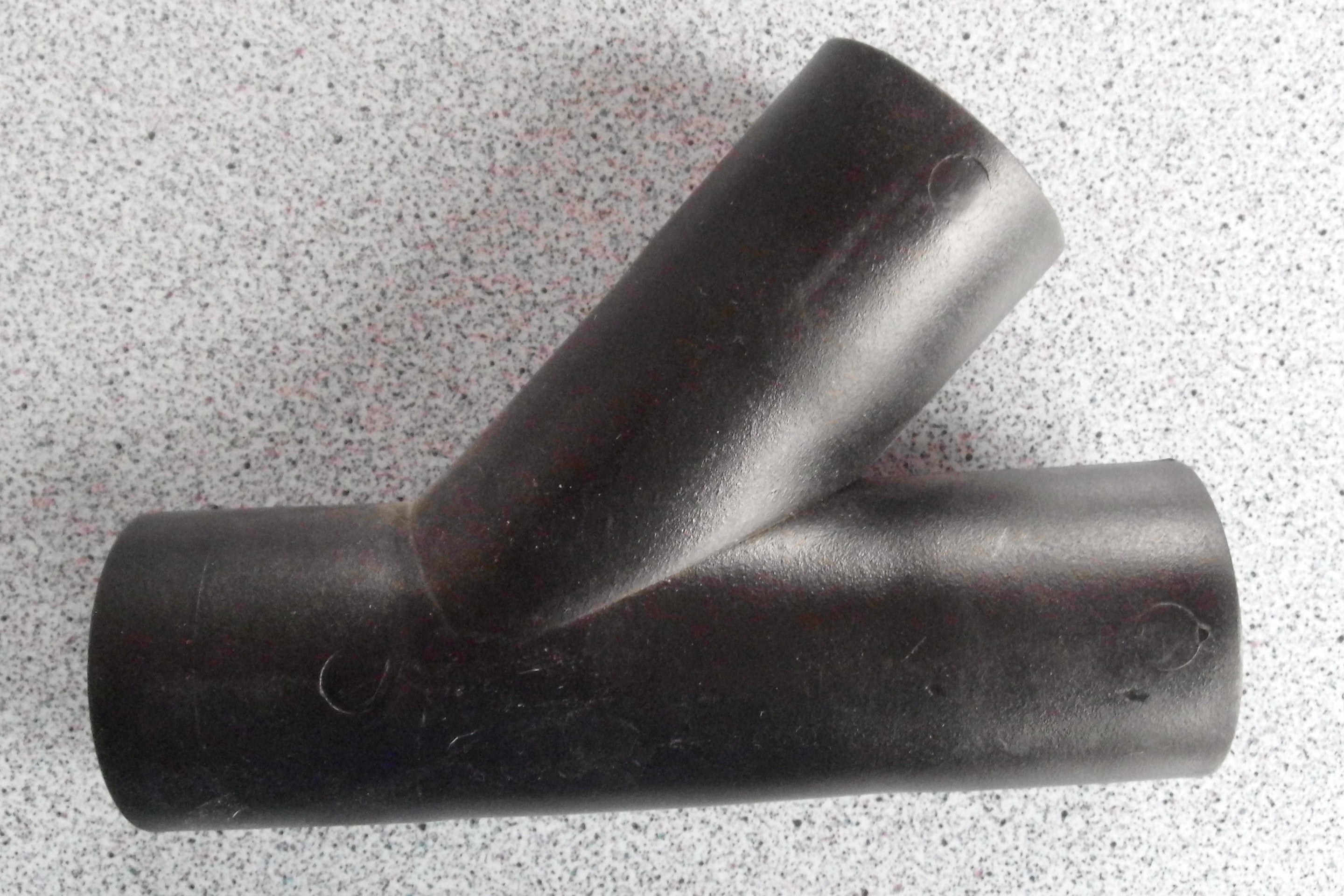 Y Stück schwarz für Abwasser Rohrsystem 28 mm steckbar Reich 300f208 NEU