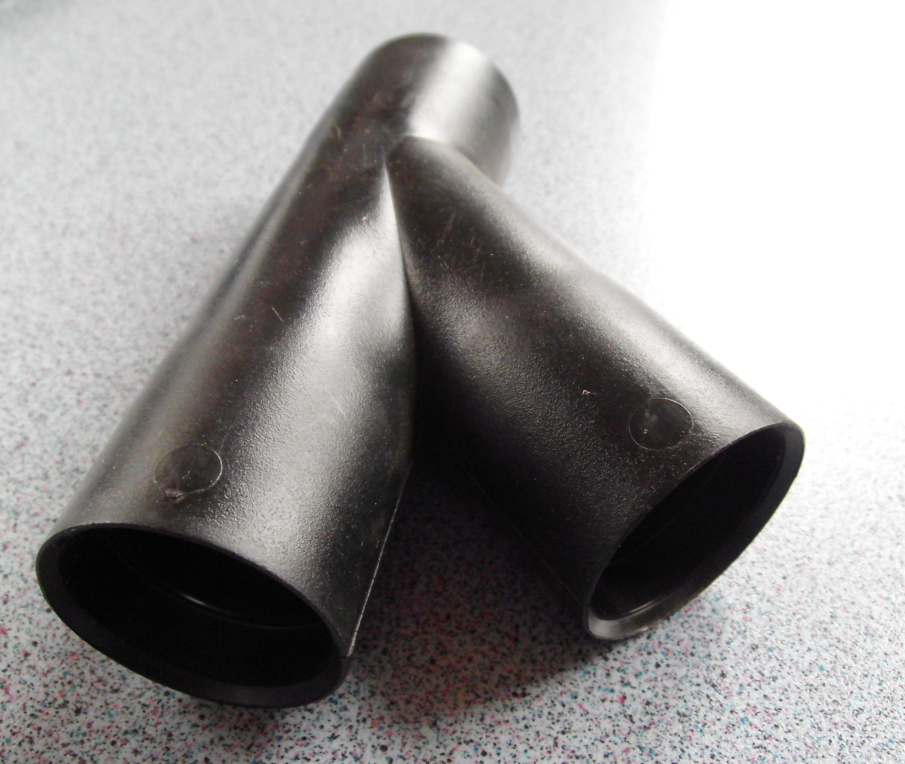 Y Stück schwarz für Abwasser Rohrsystem 28 mm steckbar Reich 300f208 NEU