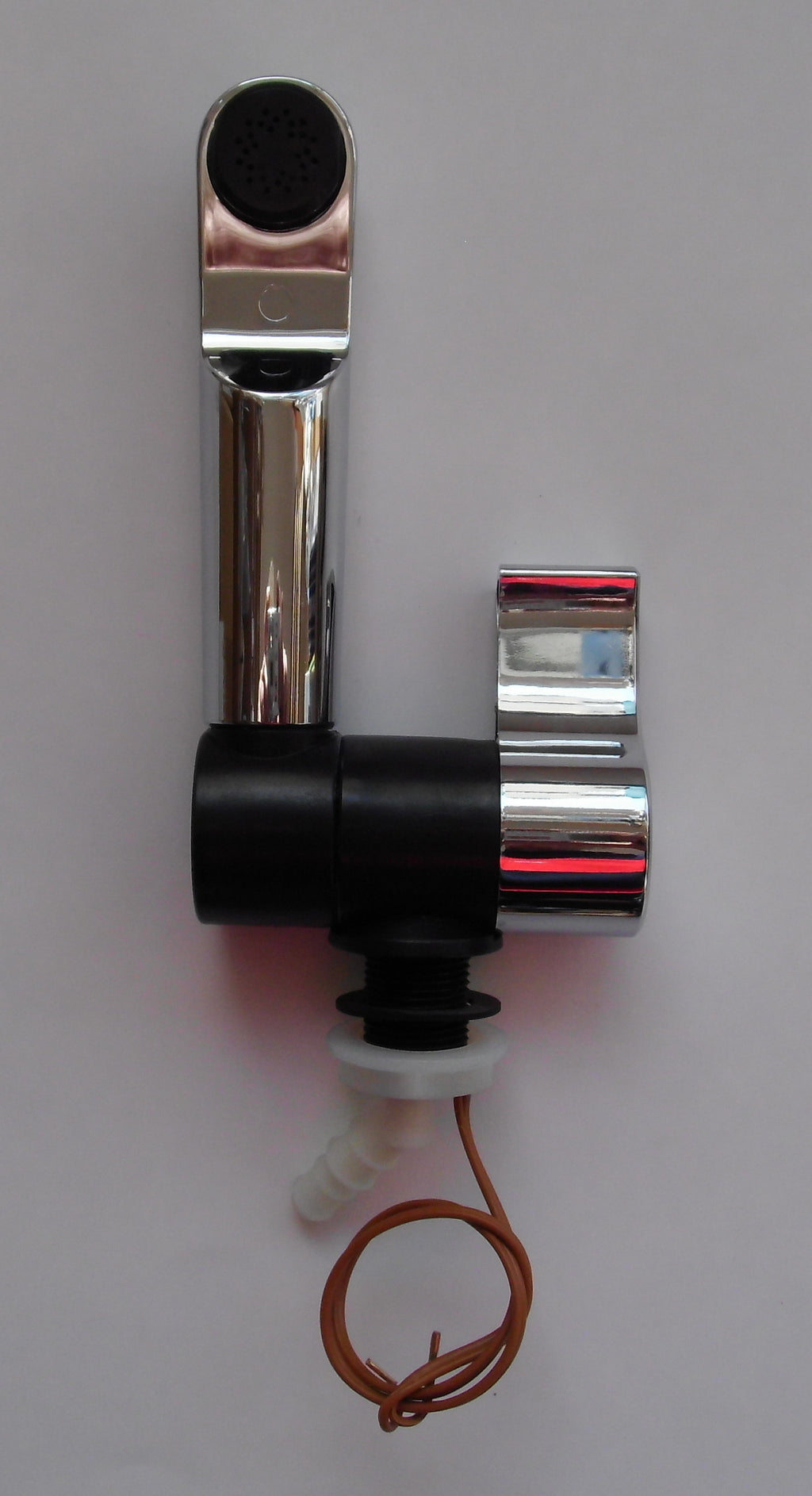 Wasserhahn Reich Style 2002 kurz kalt 12V Microschalter chrom/schwarz 70260m NEU