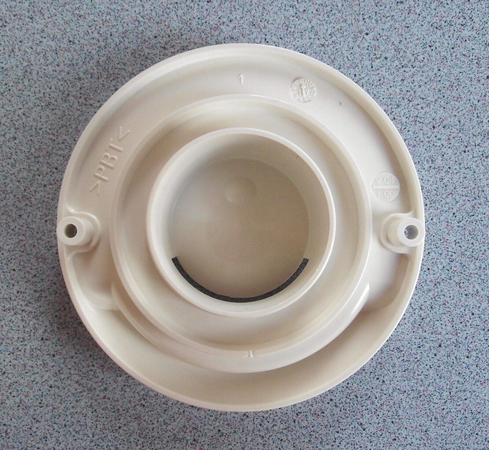 Wandkamin Außenteil ZR80 cremeweiß für Gas Heizung Boiler 4xxx Truma 309f682 NEU