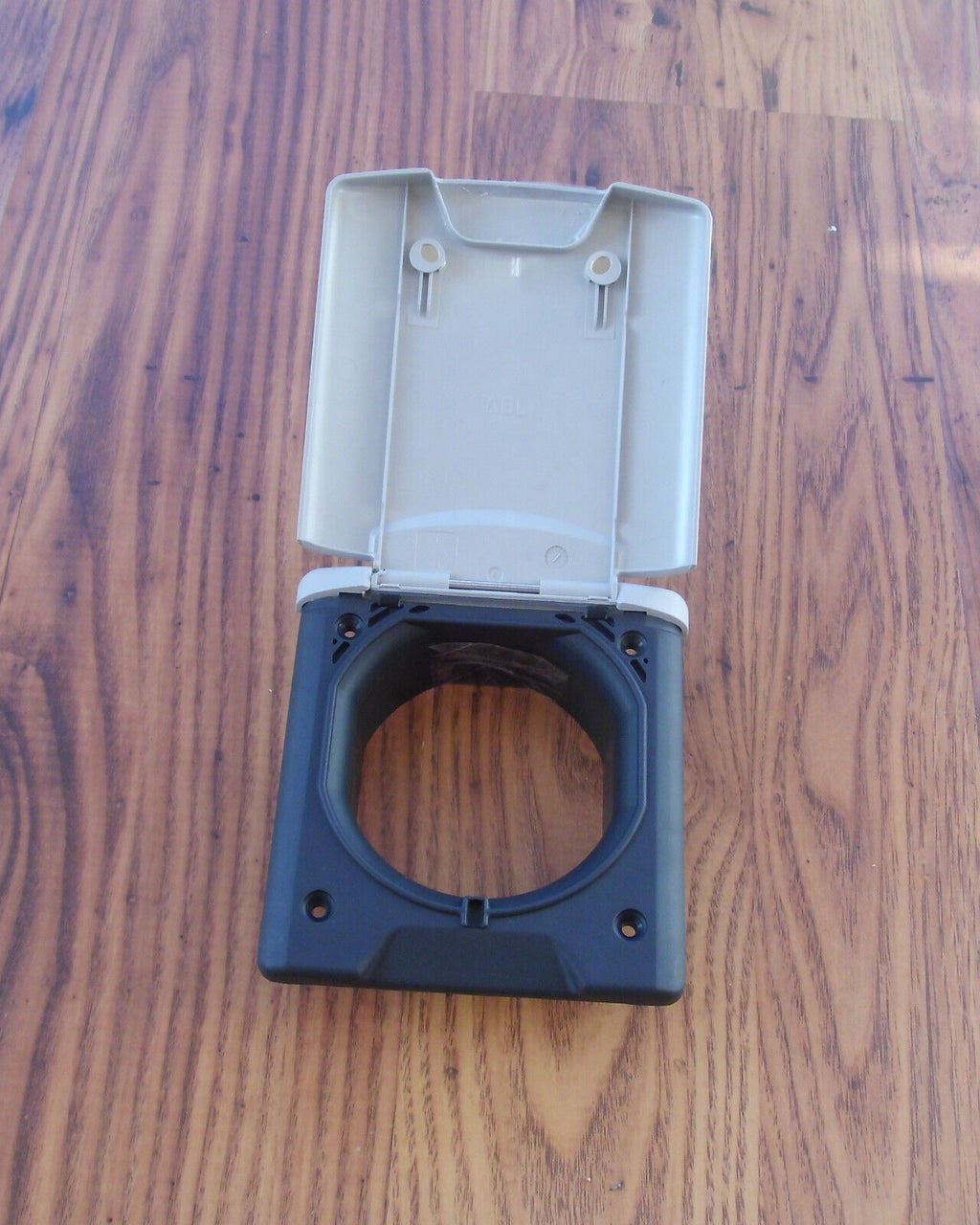 Versorgungs Klappe mit Magnetdeckel hellgrau Leerdose offen 652502r NEU