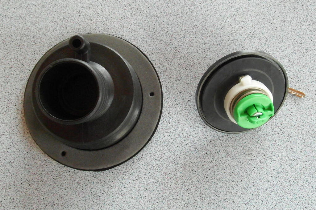 Wasserdeckel Einfüllstutzen schwarz Fiamma Schloss + 2 Schlüssel  300f467 NEU