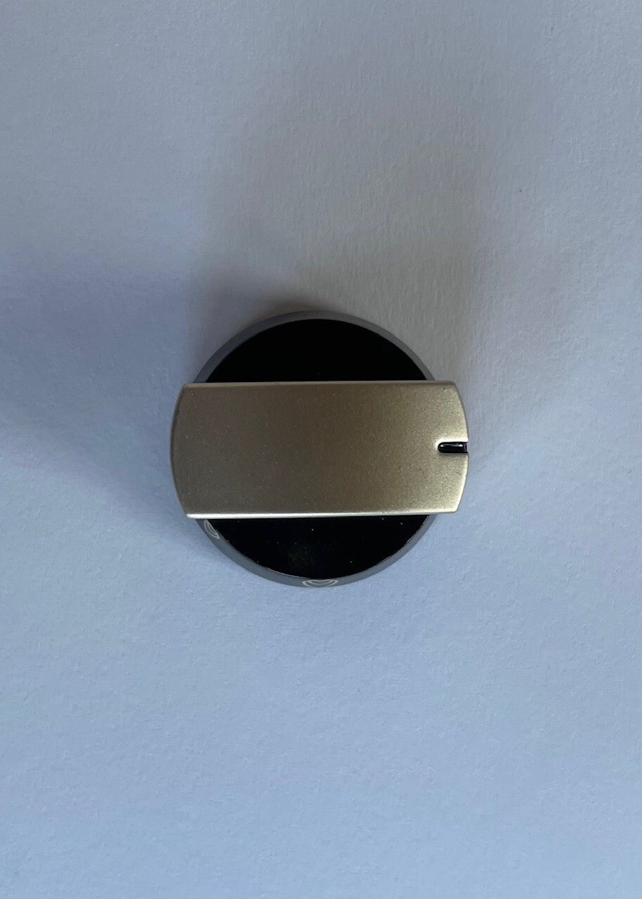 Knopf für Kocher Dometic Gaskocher Drehknopf Herd silber Flammen 26498m NEU