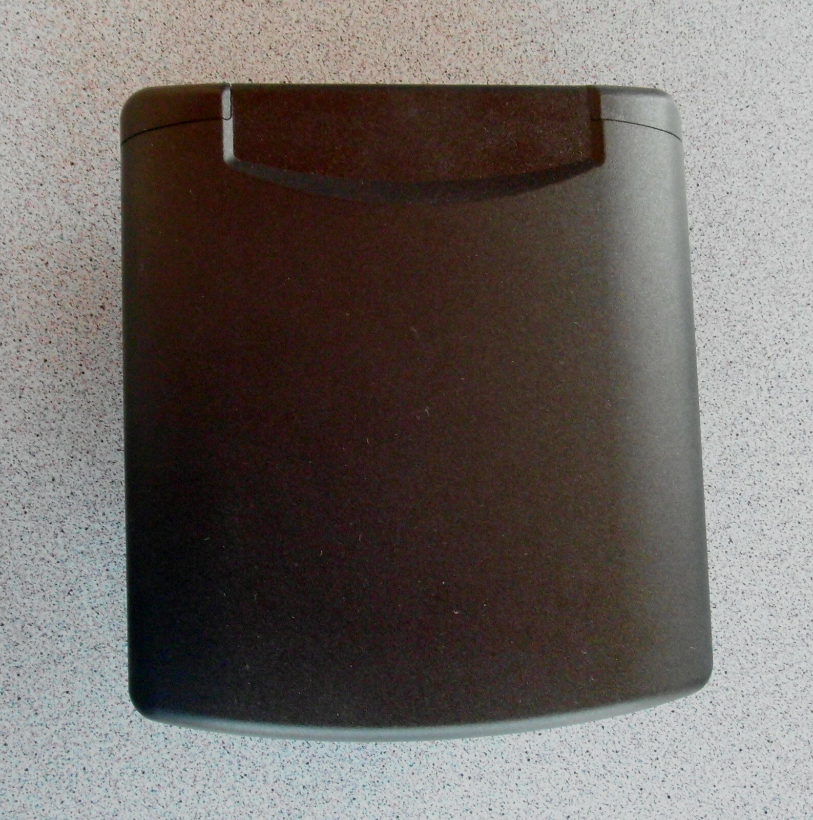 Versorgungs Klappe mit Magnetdeckel schwarz Leerdose offen 300f882 NEU