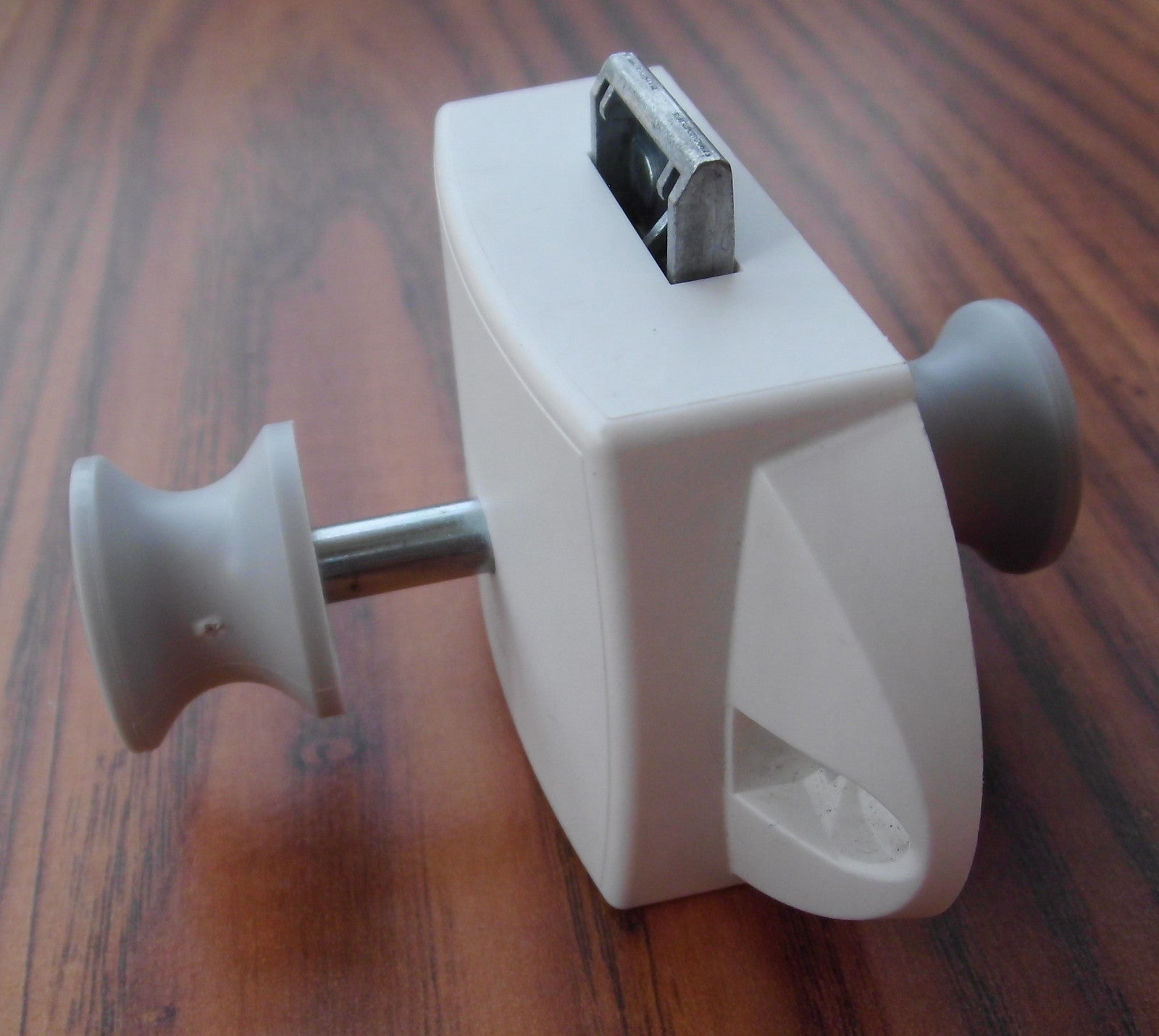 Push Lock Schloss HELLGRAU/WEISS beids. 2 Knöpfe + 1 Rosette o.L.  200210Lg Neu