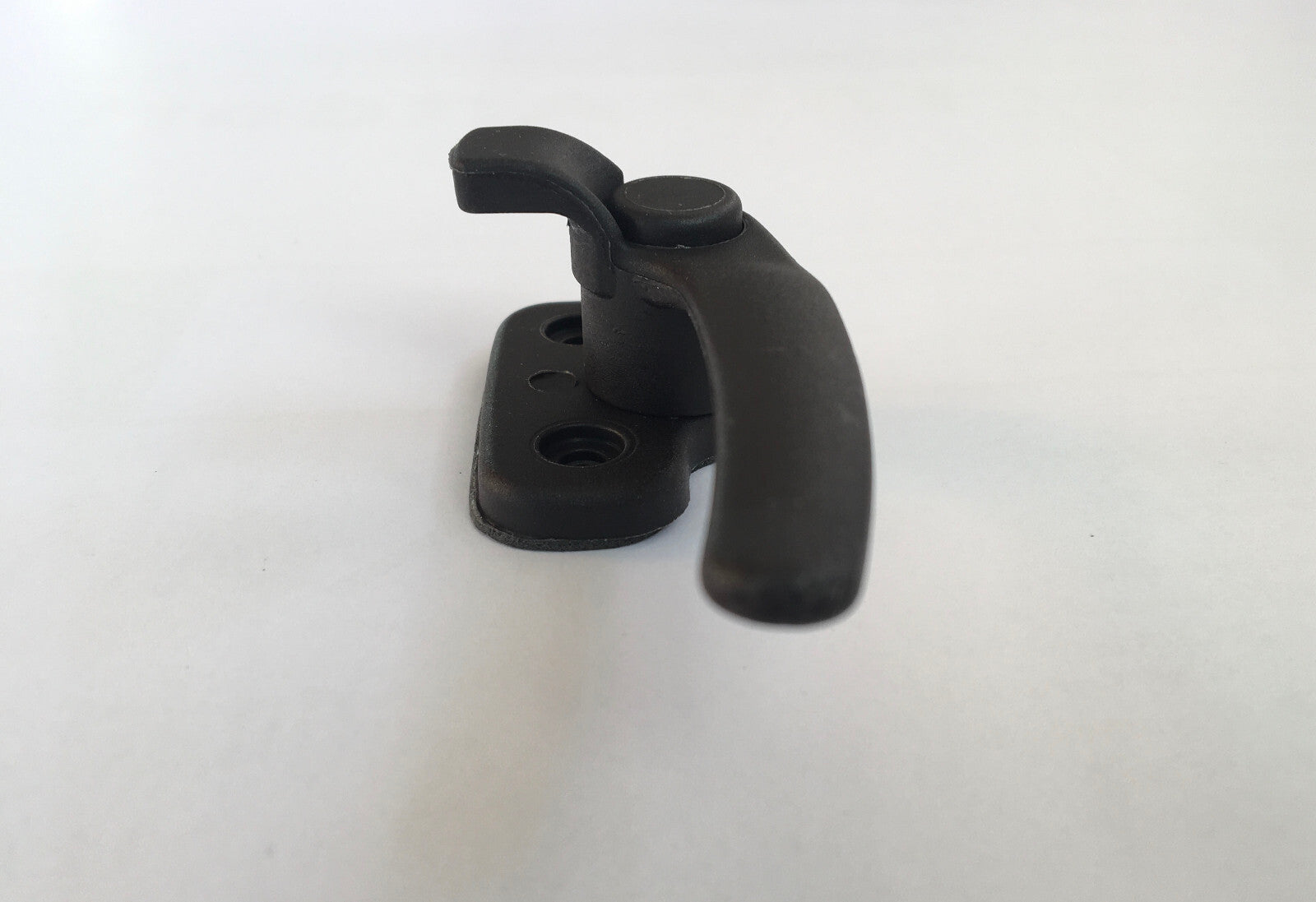 Verschluss Riegel rechts mit Sperrknopf für Dometic Fenster C6 E11729r NEU