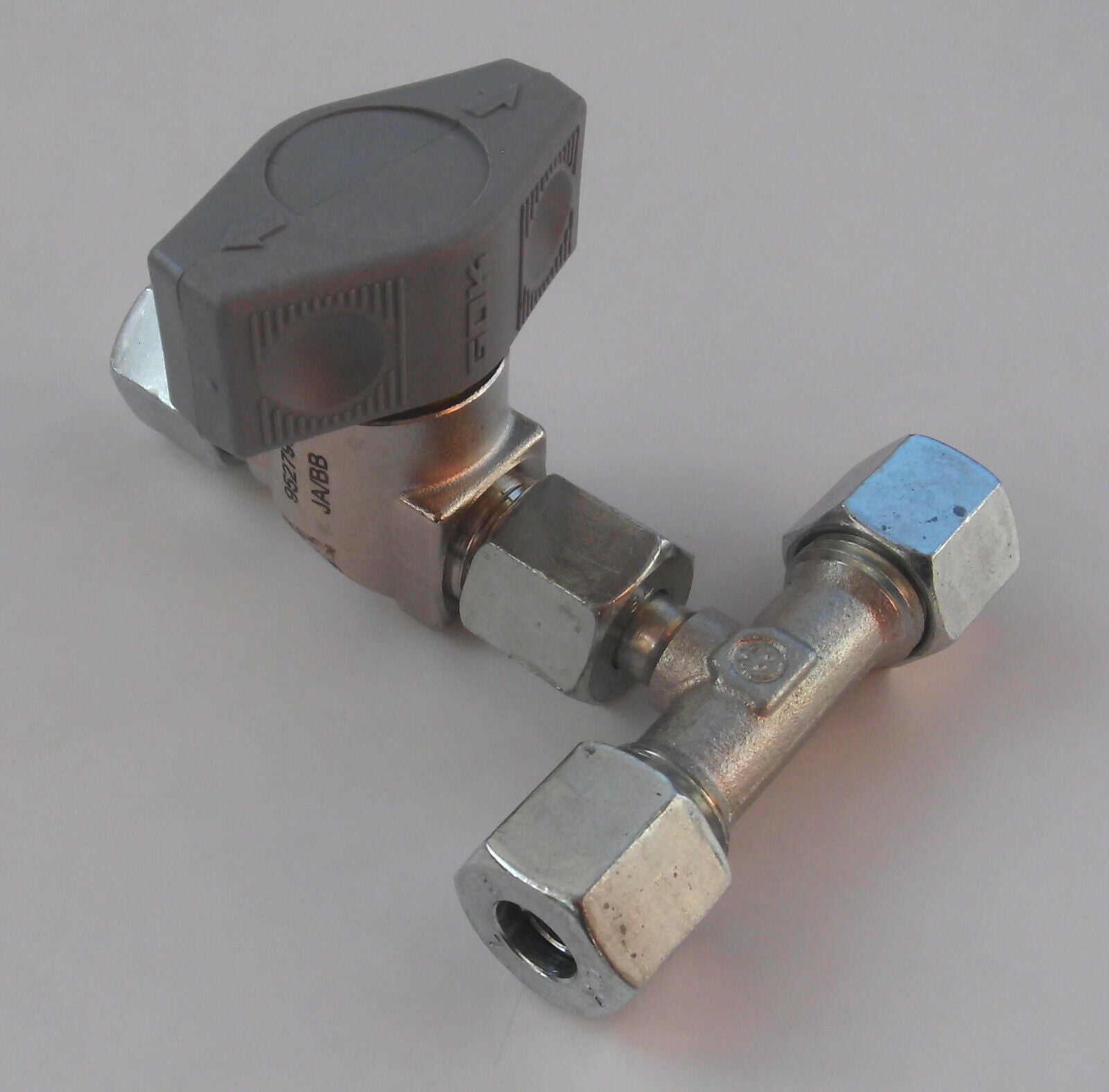 Gas Absperrventil grau Absperr T-Ventil Gashahn GOK für 8mm Rohr  751550r NEU