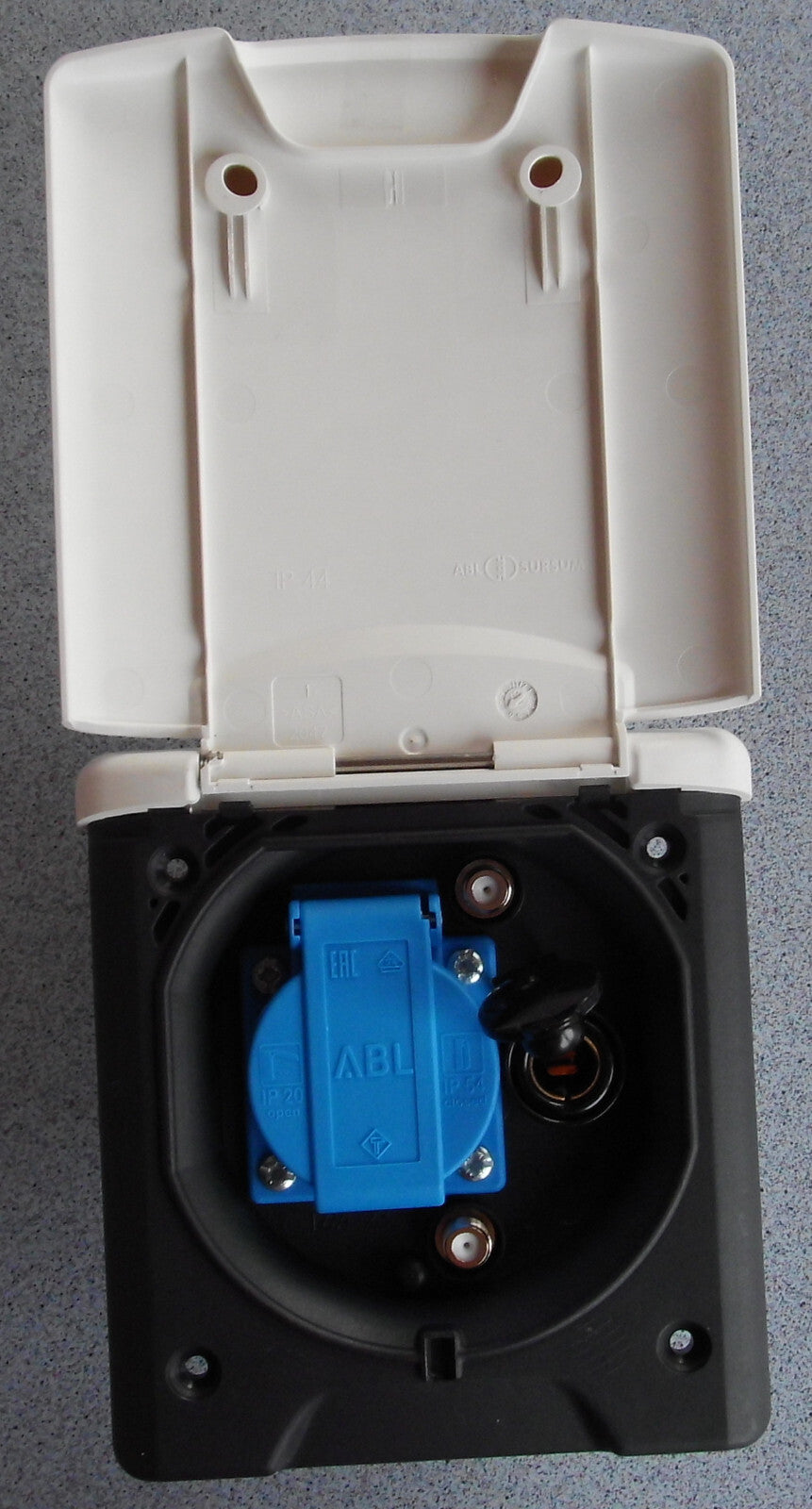 Vorzelt Entnahme Außen Steckdose 12/230 V SAT TV weiß Magnetdeckel 320f973 NEU
