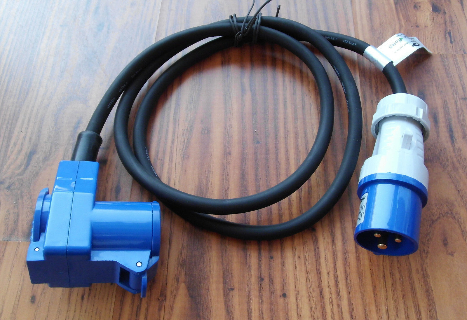 Adapterkabel 230 V CEE Stecker, CEE Winkel Kupplung + Schukokupplung 80588p NEU