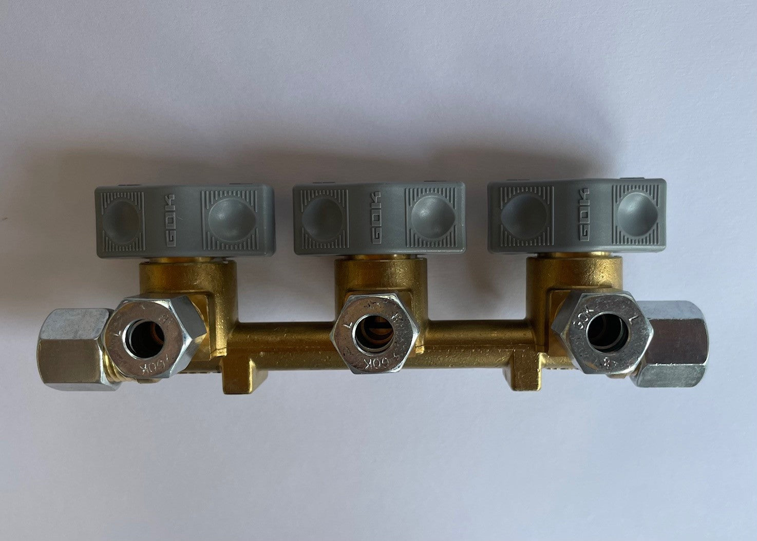 Gas Verteilerblock GOK Gasventil 10mm 3 Abgänge f. 8mm Rohr Gashahn 310f297 NEU