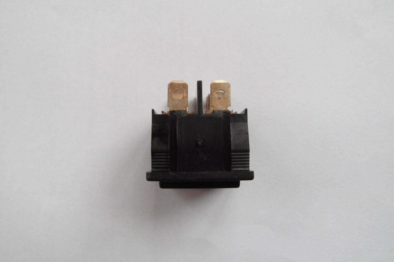 Schalter mit 3 Stellungen Wipp-/ Wechselschalter 12-24 V, 10 A Lilie 303f059 NEU