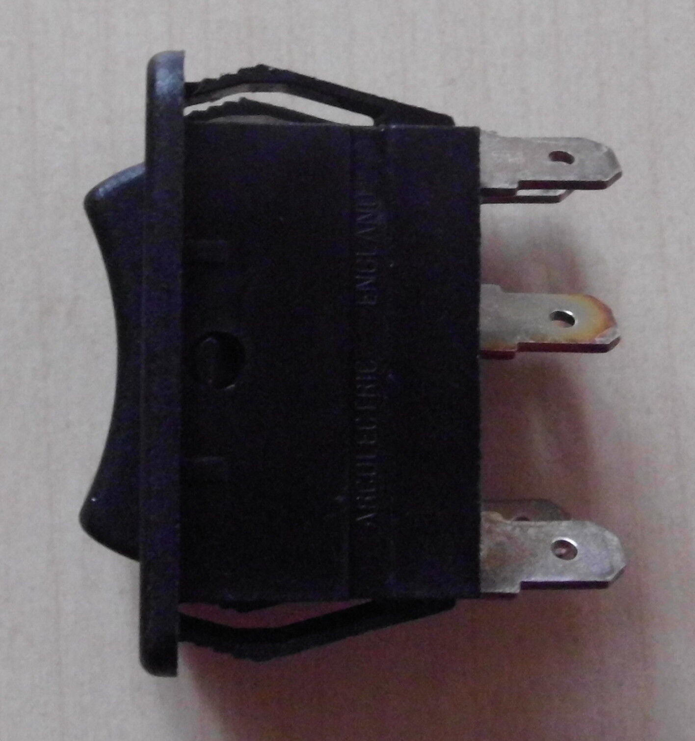Schalter mit 3 Stellungen "Wechselschalter" für LED Vorzeltleuchte 320f405-1 NEU