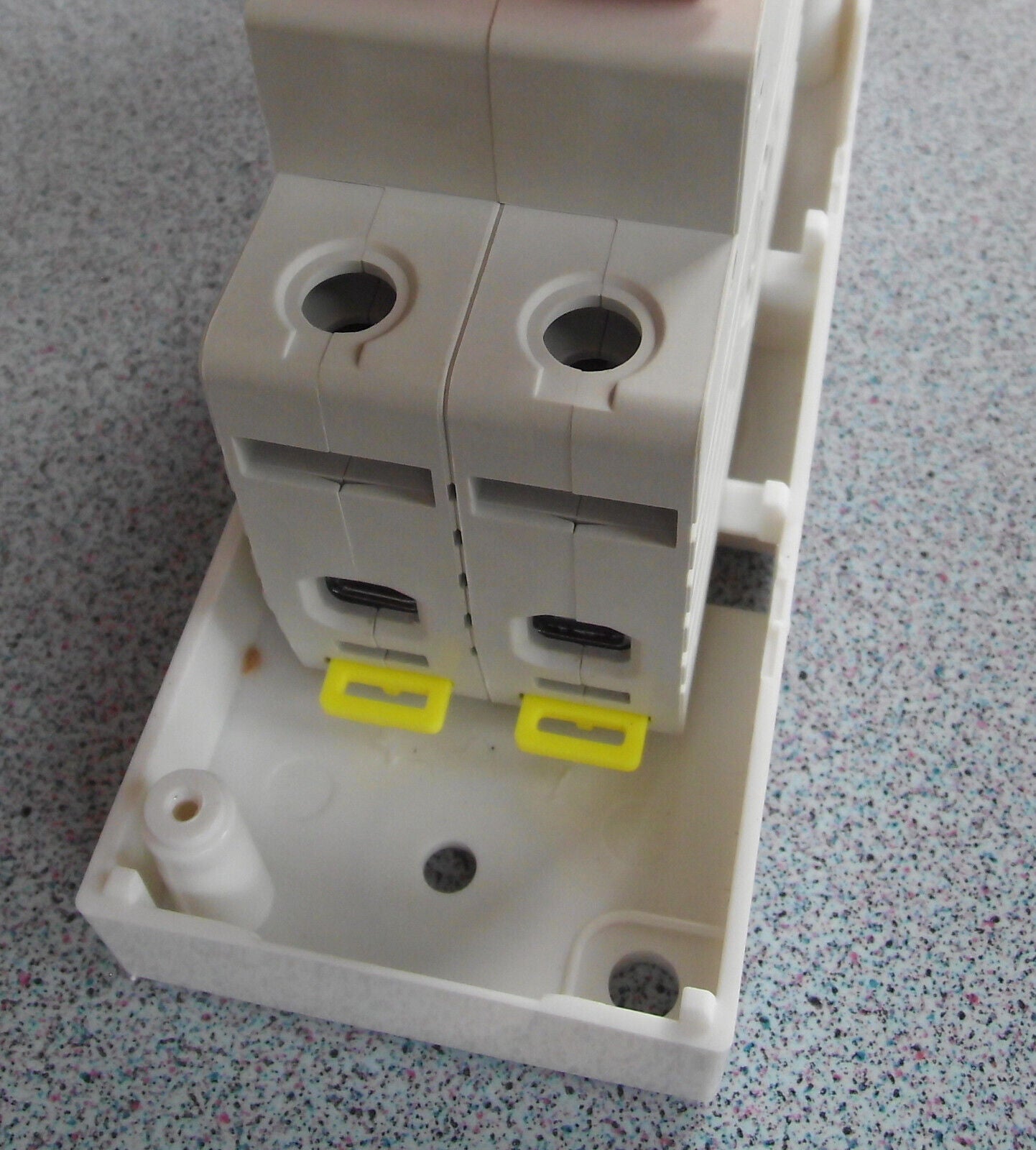 Fi Schutzschalter Sicherung Sicherungsautomat 230 V 30mA Wohnmobil 293730b2 NEU