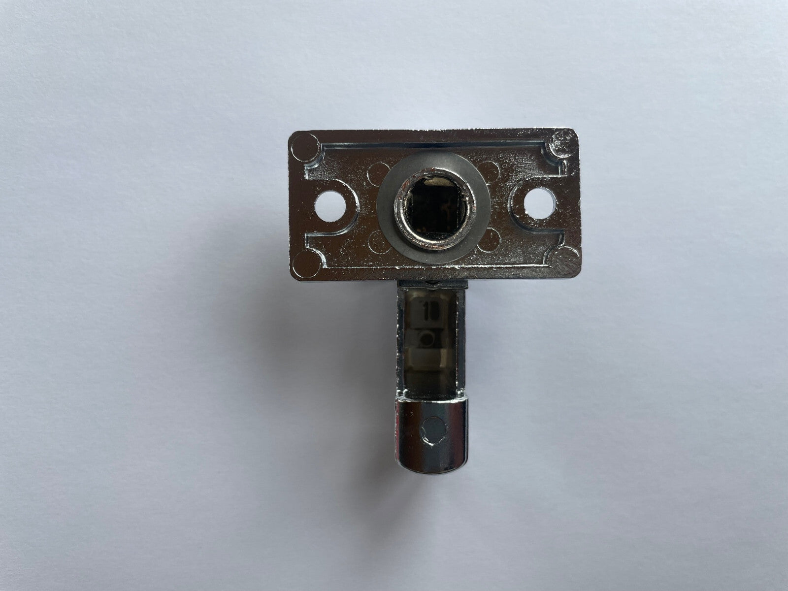 Türvorreiber Metall 11mm hoch verchromt Riegel Tür Schloss  129390b2 NEU